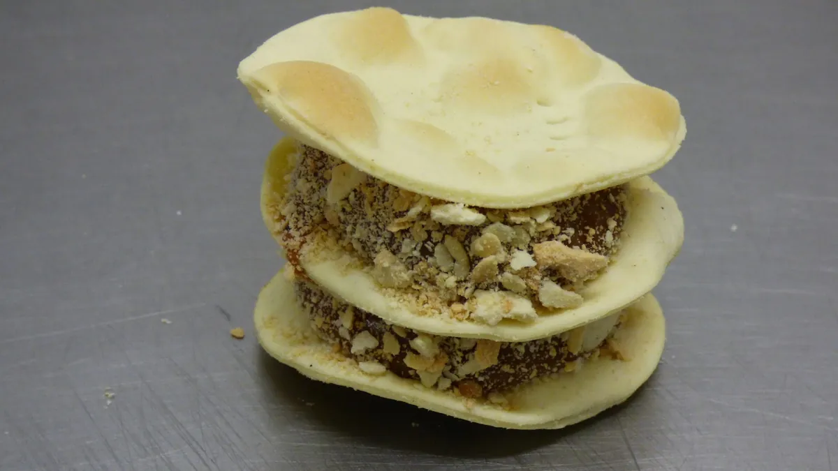 Milhojas con manjar y nueces